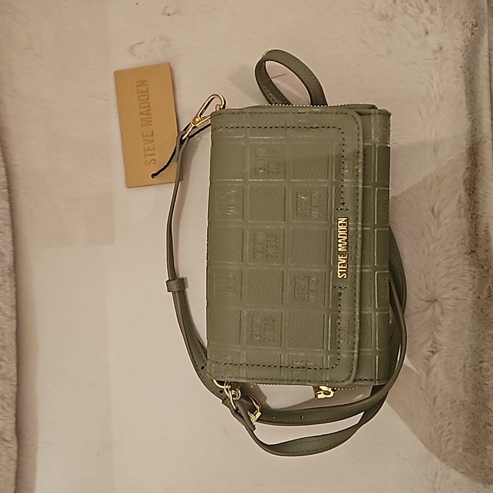 Crossbody purse
